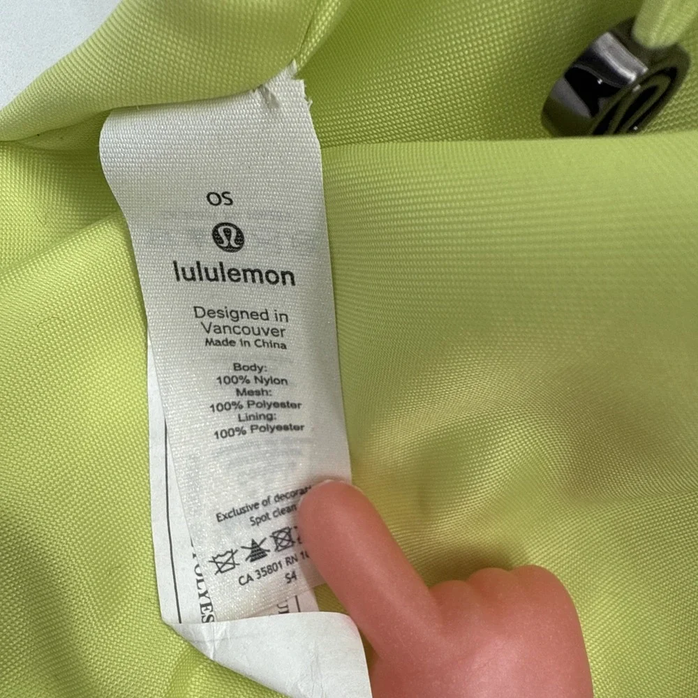 Lululemon Dash‎ All Day Bucket bag *6.5L Black/Lemon Vibe